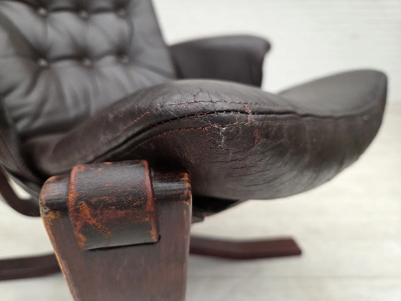 1970s, Norwegian chair by Sigurd Ressel, model "Falcon". 15