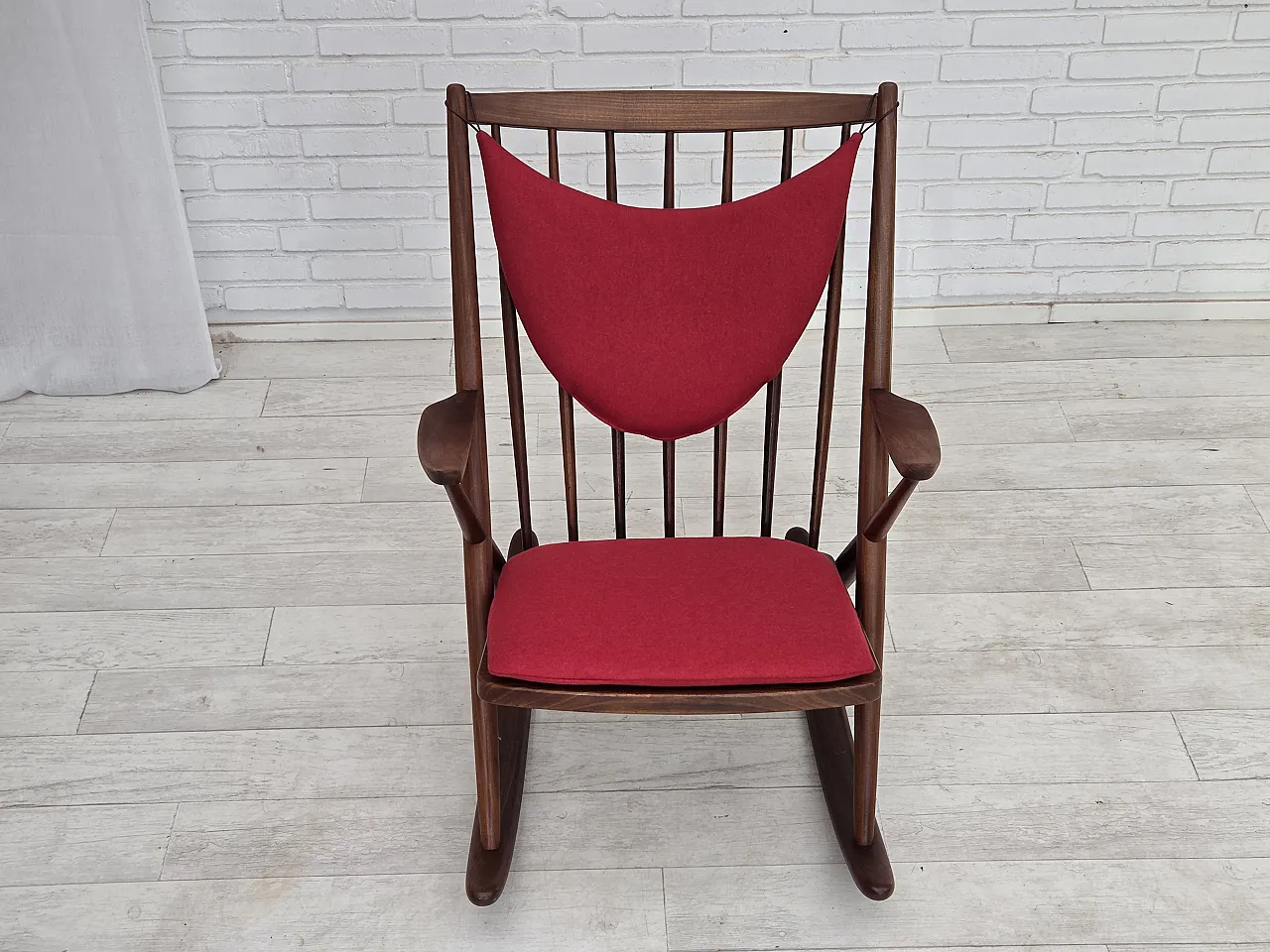1960s Danish rocking chair by Frank Reenskaug, model 182. 11