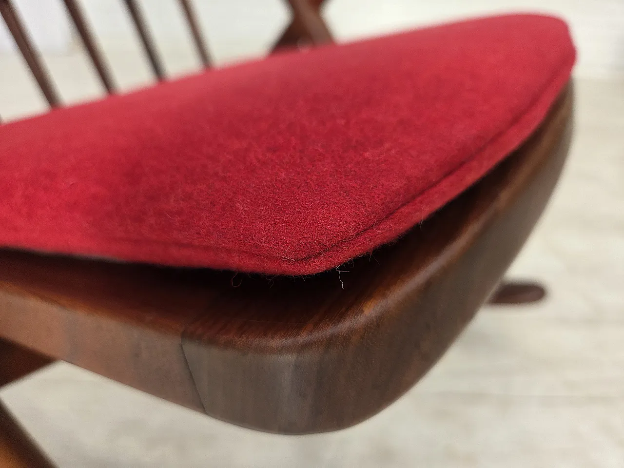 1960s Danish rocking chair by Frank Reenskaug, model 182. 22