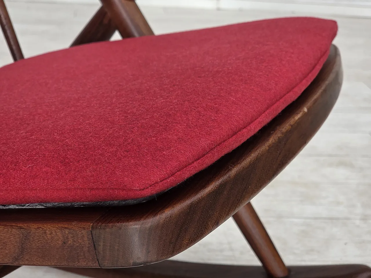 1960s Danish rocking chair by Frank Reenskaug, model 182. 24