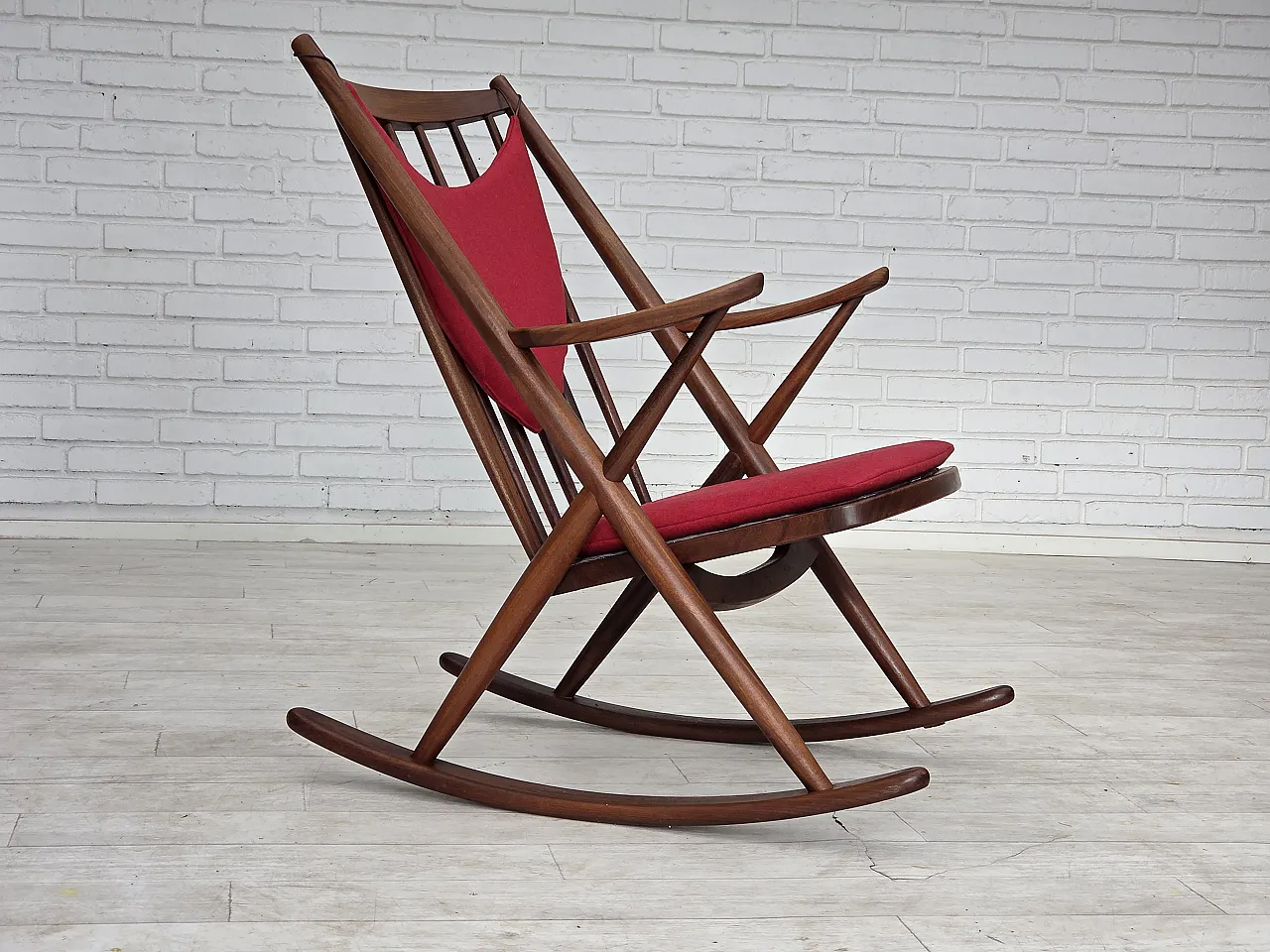 1960s Danish rocking chair by Frank Reenskaug, model 182. 25