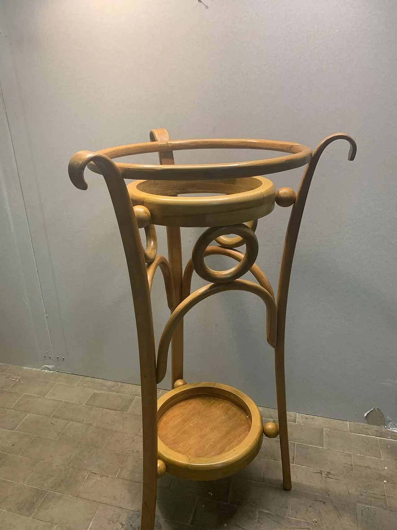 Planter by Michael Thonet 2