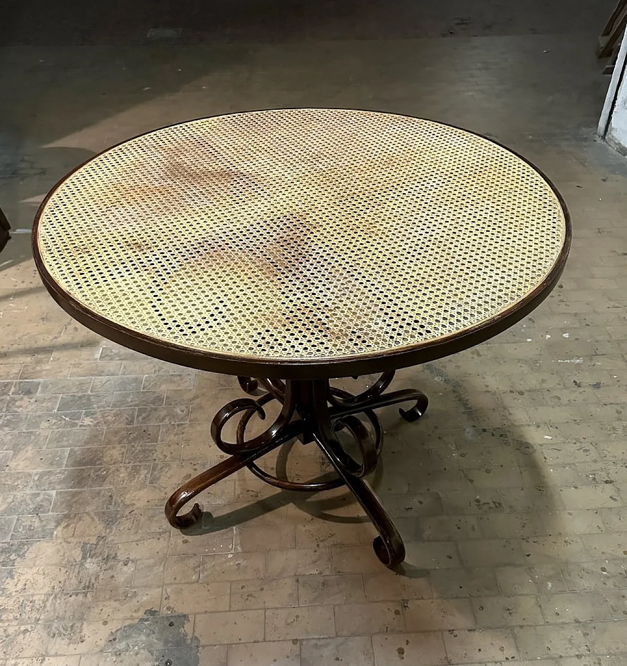 Dining table by Michael Thonet for Thonet 9