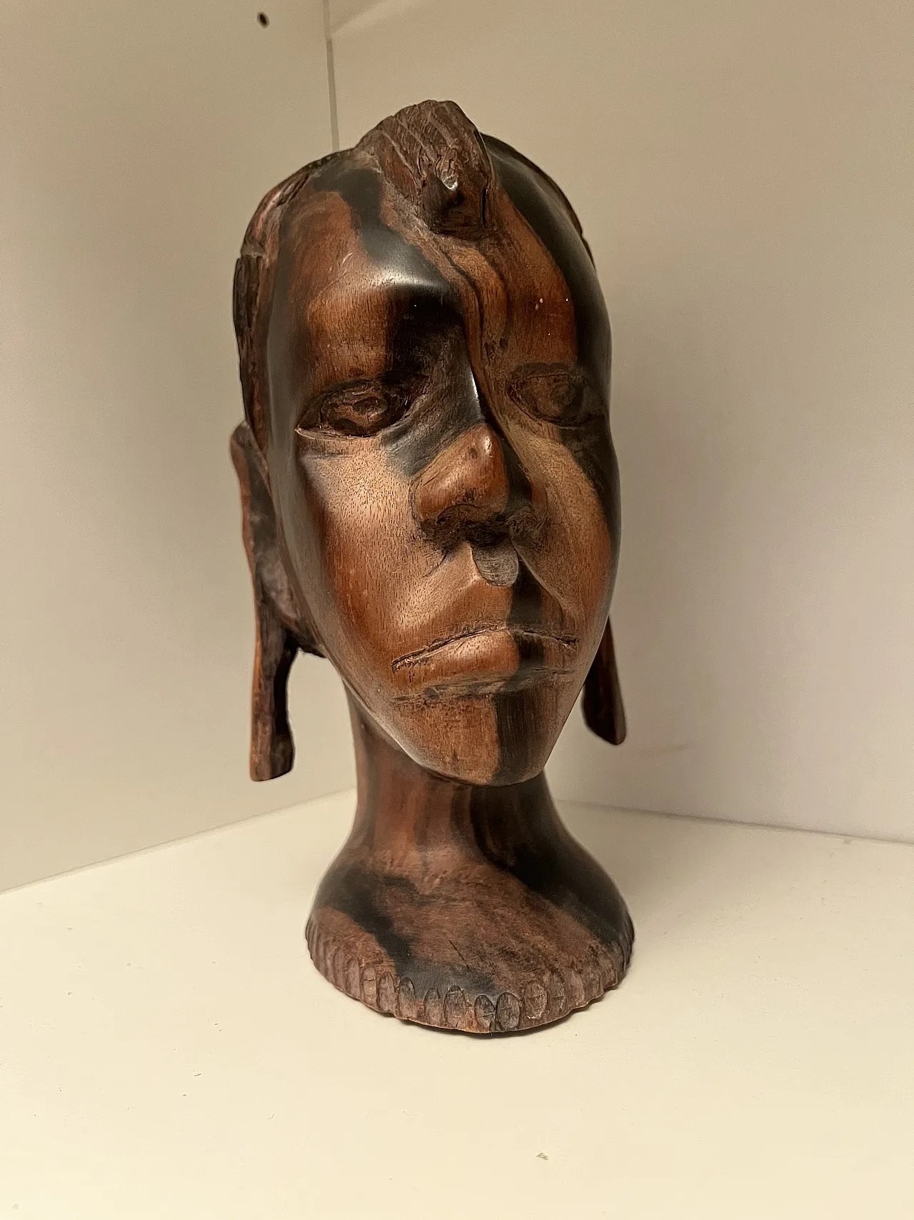 Female head, African sculpture in wood, 1980s 4