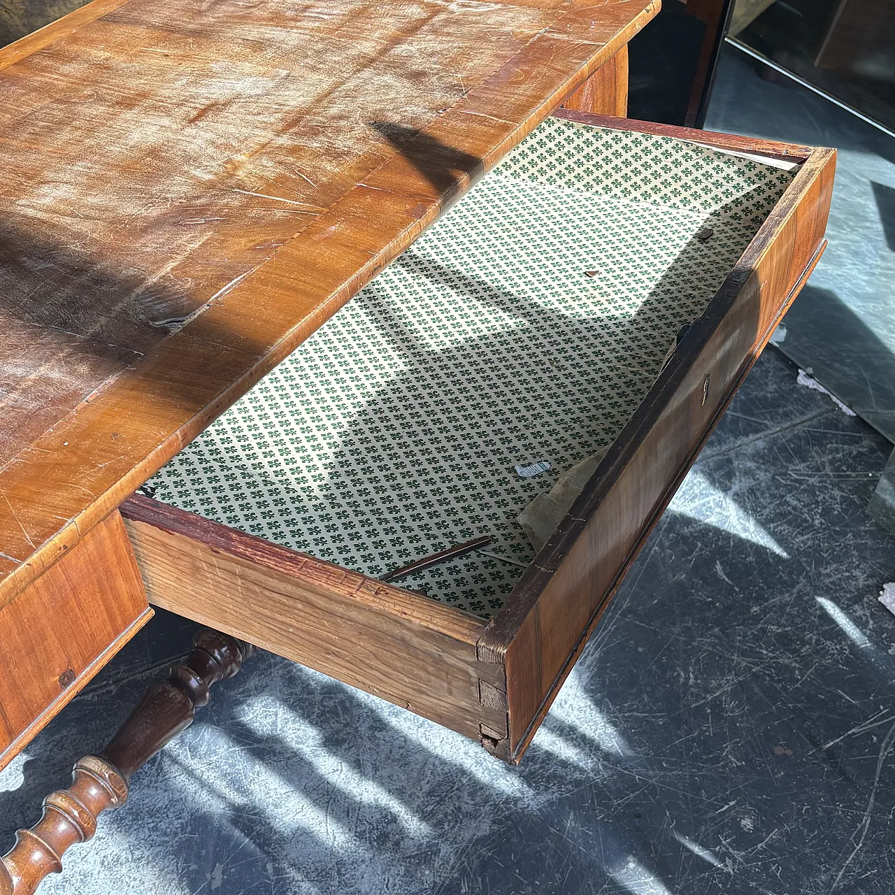 Charles X walnut coffee table, early 19th century 3