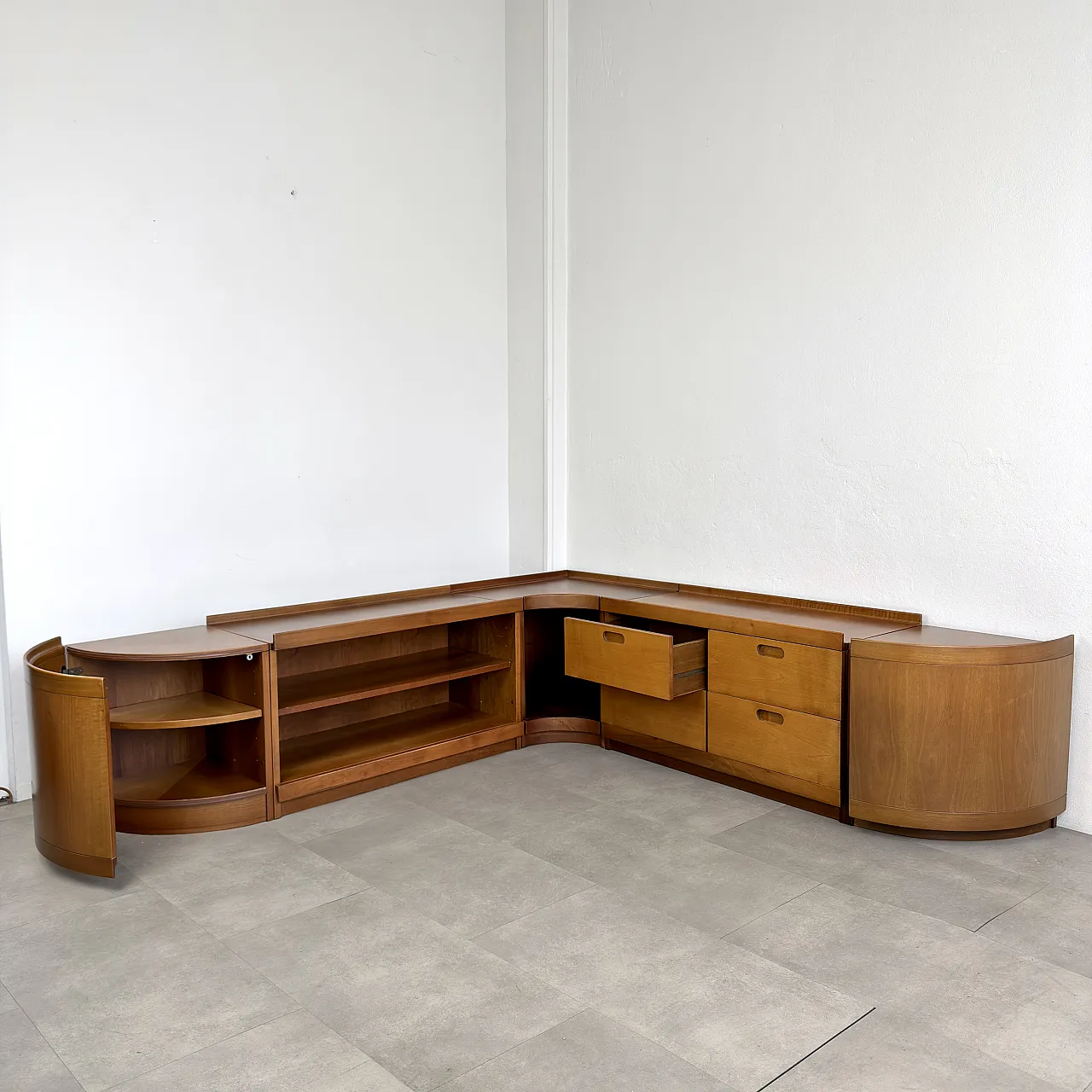 Low modular Fiorenza sideboard by Tito Agnoli for Molteni, 1970s 9