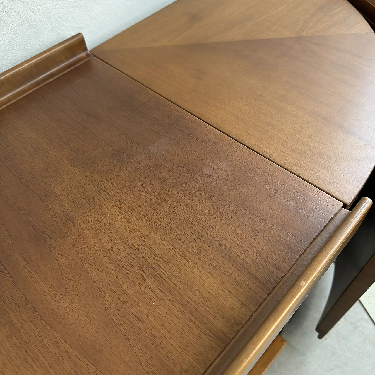 Low modular Fiorenza sideboard by Tito Agnoli for Molteni, 1970s 18