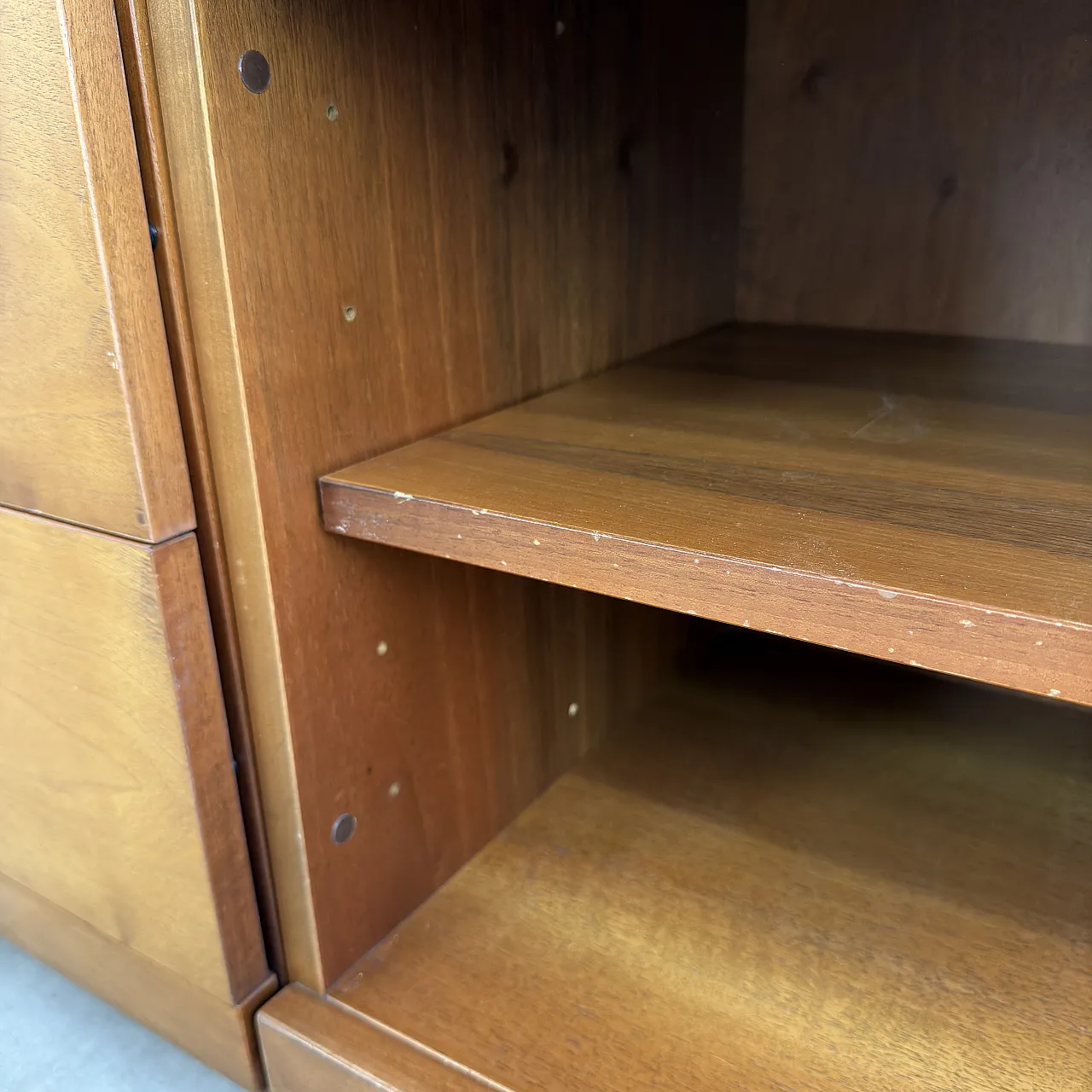 Low modular Fiorenza sideboard by Tito Agnoli for Molteni, 1970s 21
