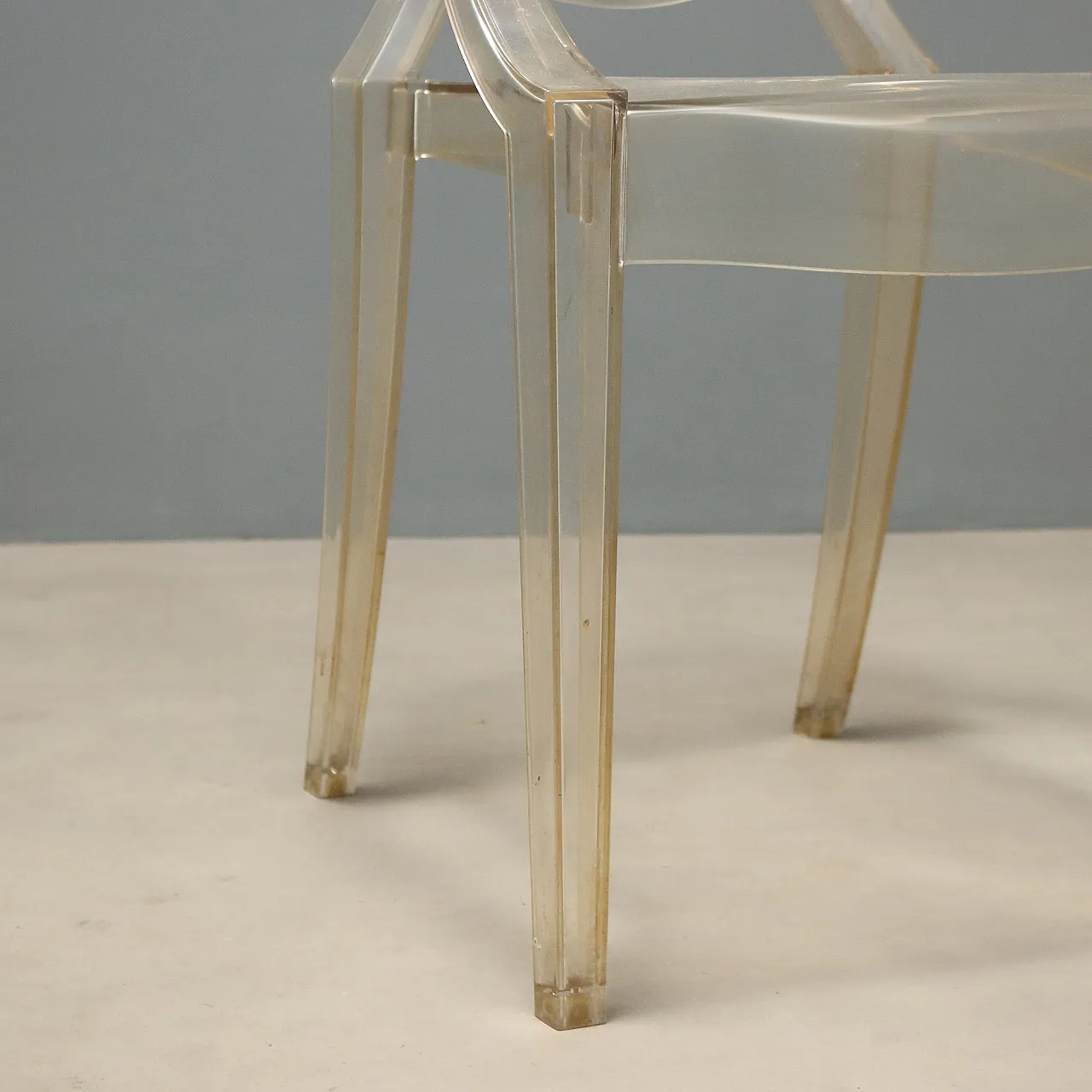 6 Louis Ghost chairs by Philippe Starck for Kartell, 2000s 8