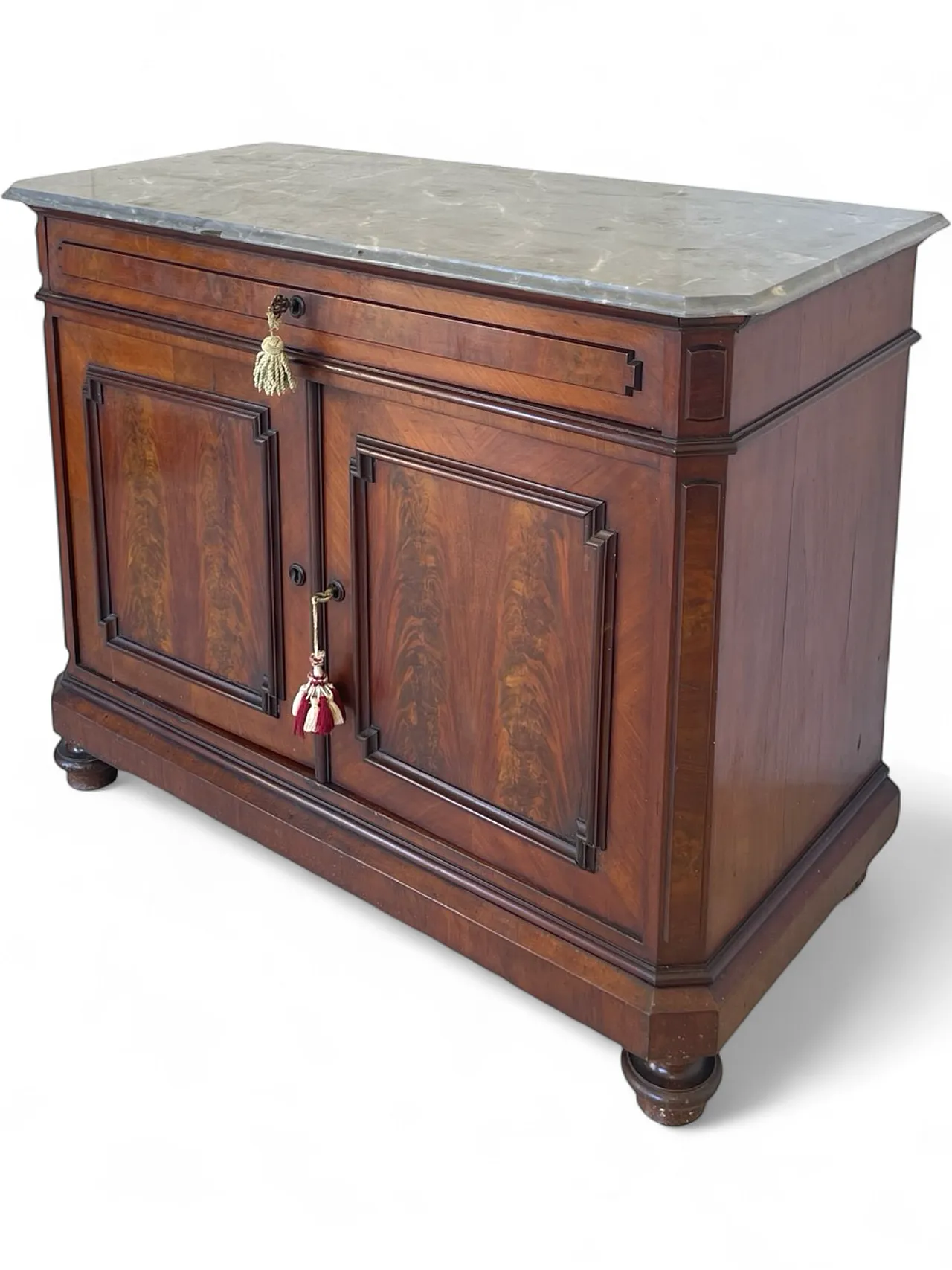 Umbertino chest of drawers in mahogany and walnut, 19th century. 40