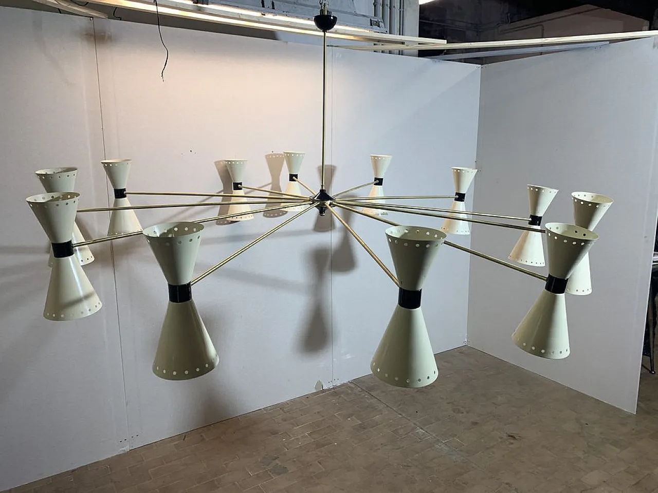 Lampadario in ottone di Stilnovo 1