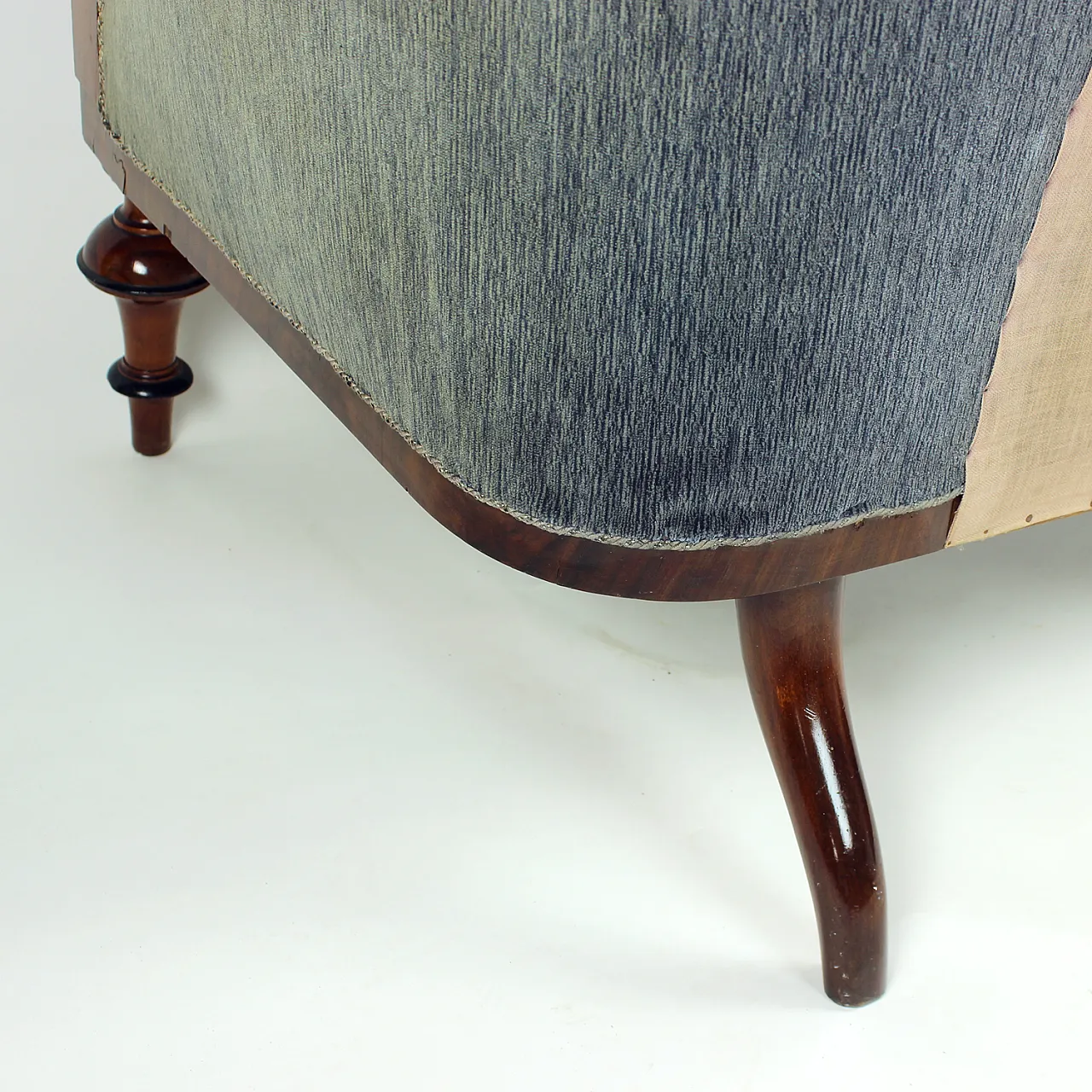 Biedermeier Sofa In Fabric And Walnut Veneer, Vienna, 19th century 20
