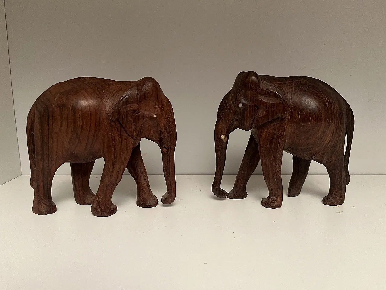 Pair of elephant sculptures in wood, 1980s 1