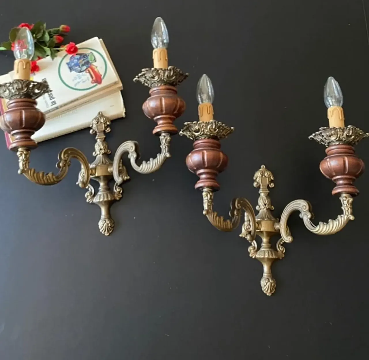 Pair of wall lights with brass and wood, 1960s 2