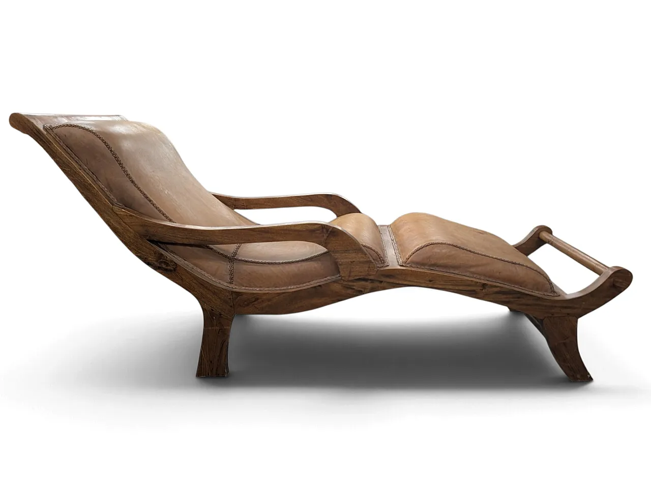 Chaise longue in solid wood and leather from the 1950s 3