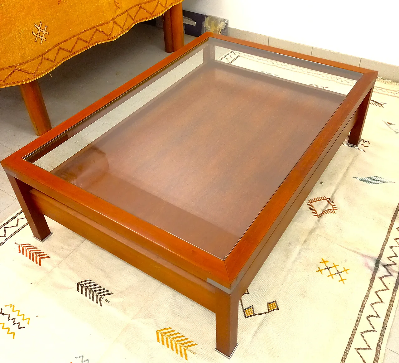 Wooden and glass coffee table with pull-out shelf – Italian design 3