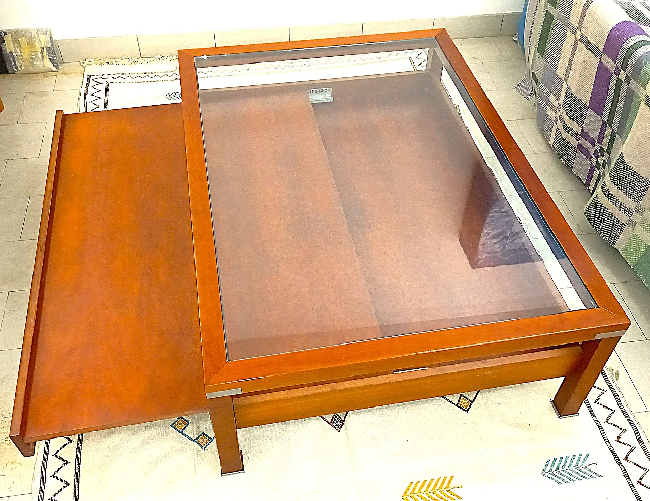 Wooden and glass coffee table with pull-out shelf – Italian design 4
