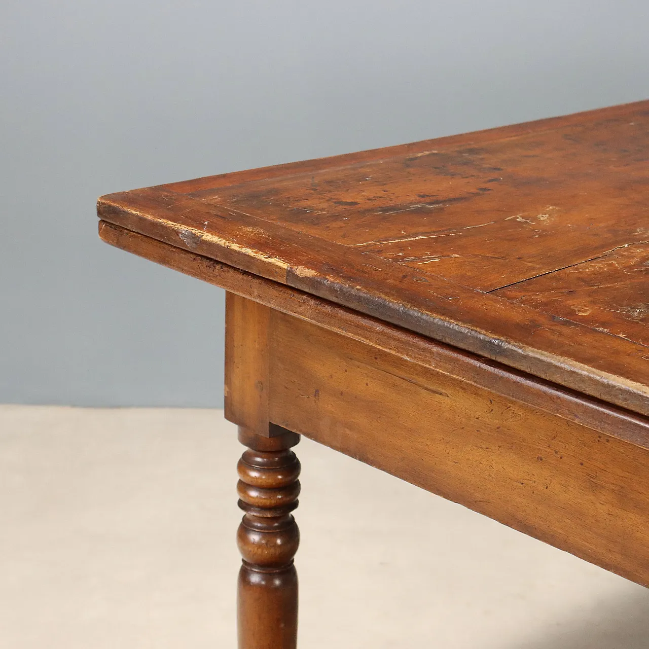 Tavolo a libro in noce con gambe tornite, '800 3