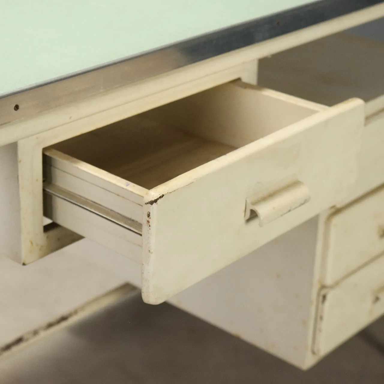 Metal desk, 1960s 5
