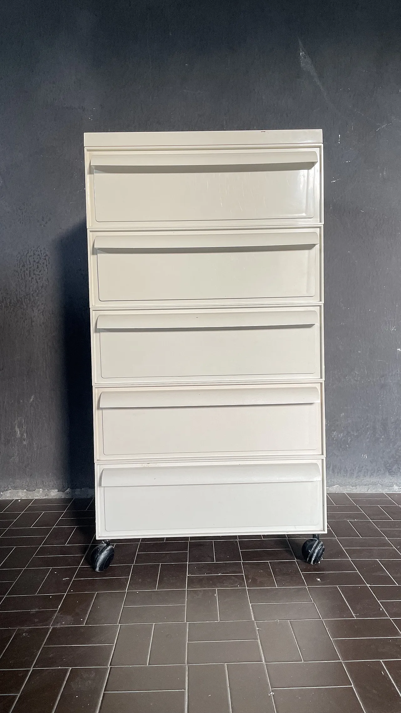 Chest of drawers in white plastic by Simon Fussell for Kartell, 1970s 4