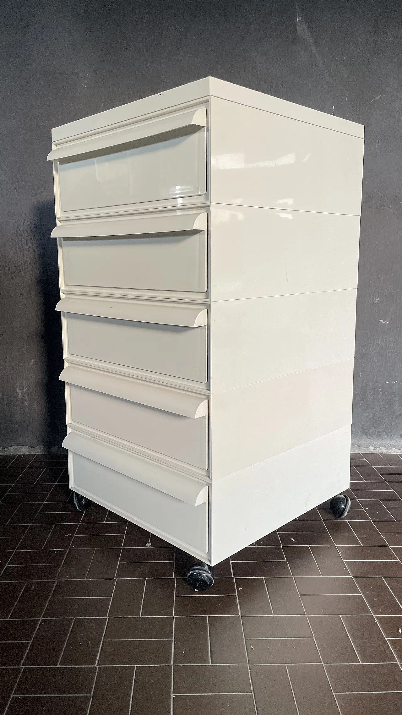 Chest of drawers in white plastic by Simon Fussell for Kartell, 1970s 6