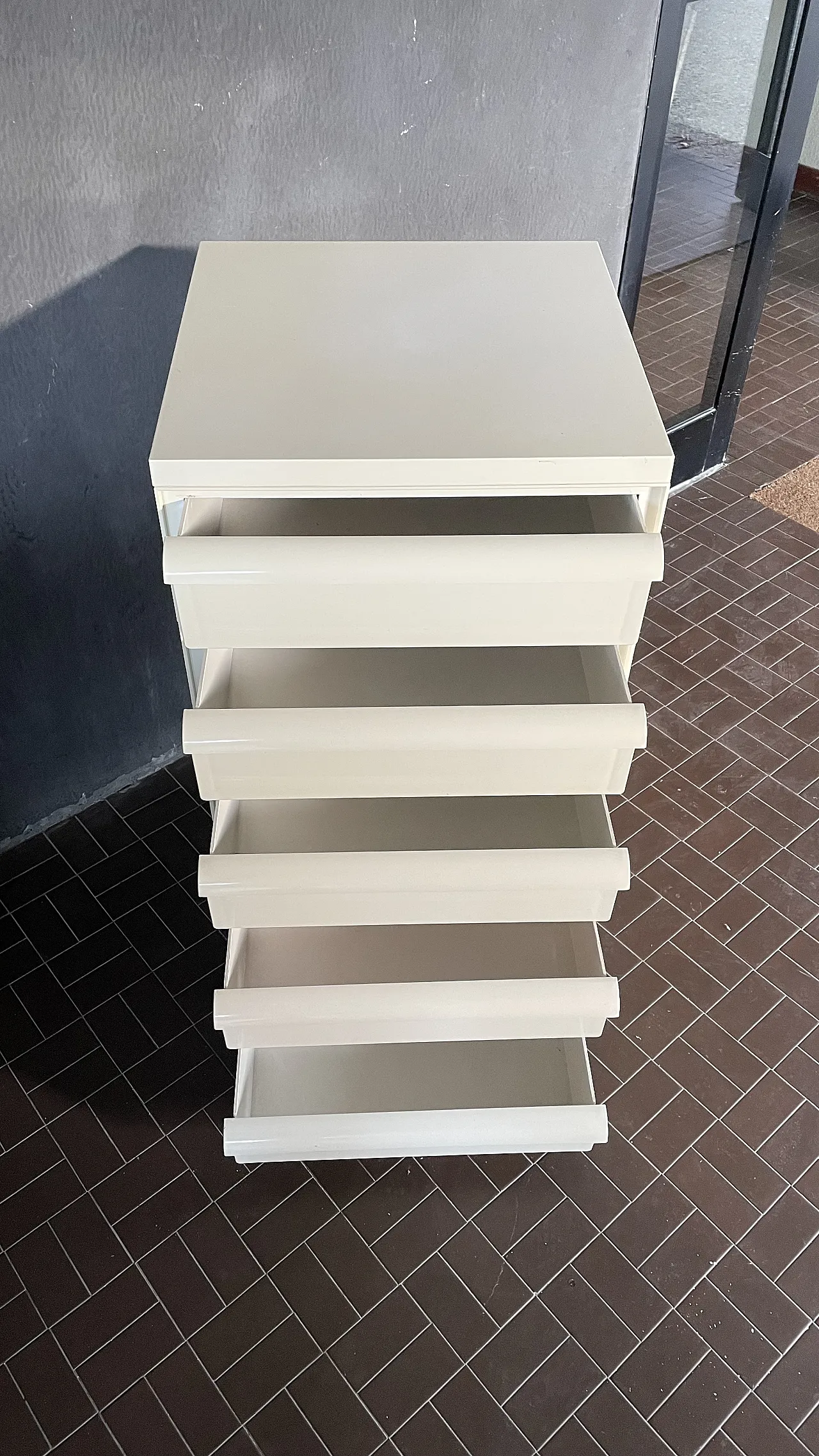 Chest of drawers in white plastic by Simon Fussell for Kartell, 1970s 9