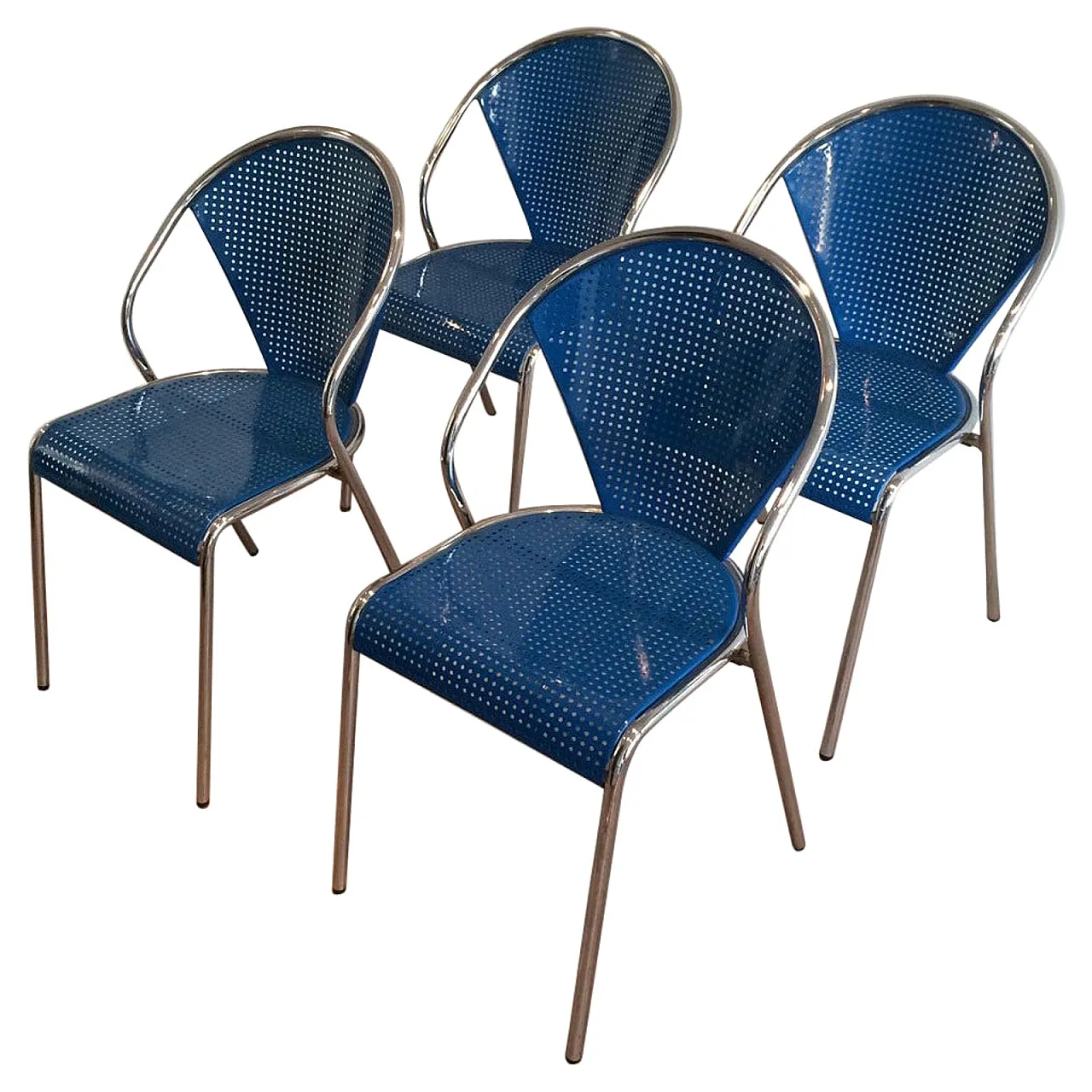 4 sedie in metallo traforato cromato e laccato blu, anni '80 1