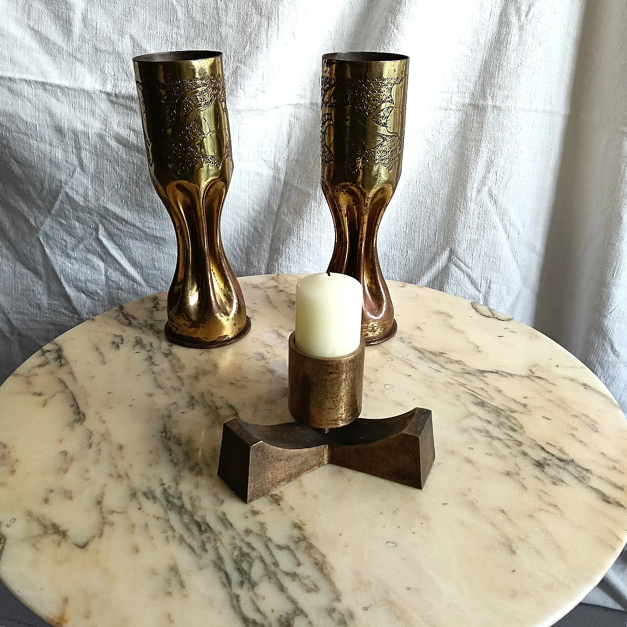 Coffee table in marble and brass, 1900s 27