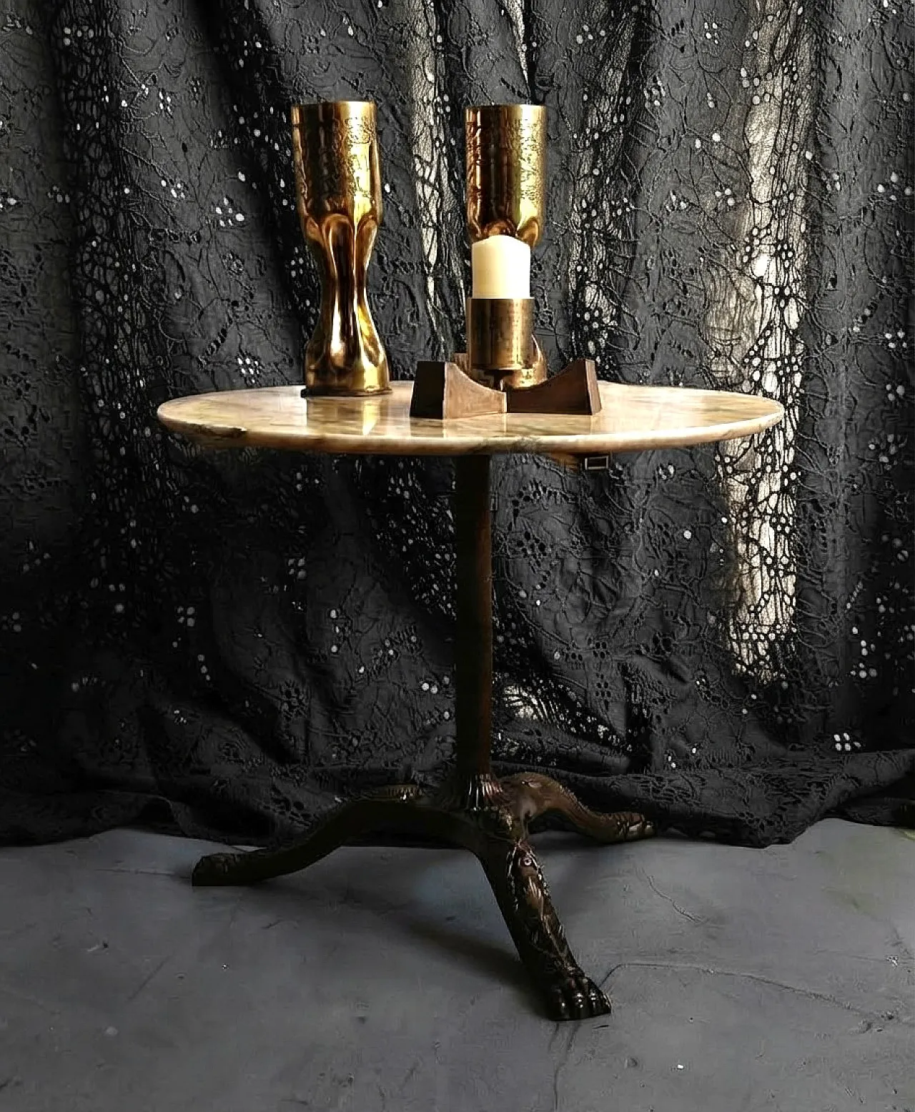 Coffee table in marble and brass, 1900s 30
