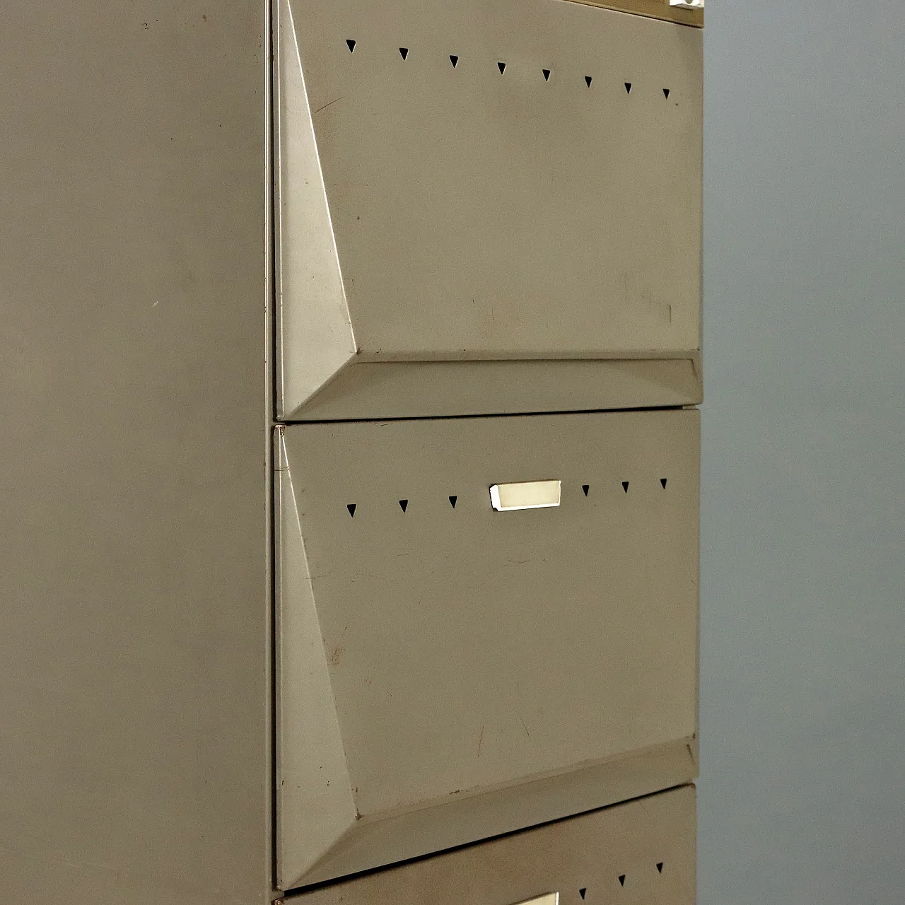 Ettore Sottsass's Synthesis filing cabinet for Olivetti, 1960s 3