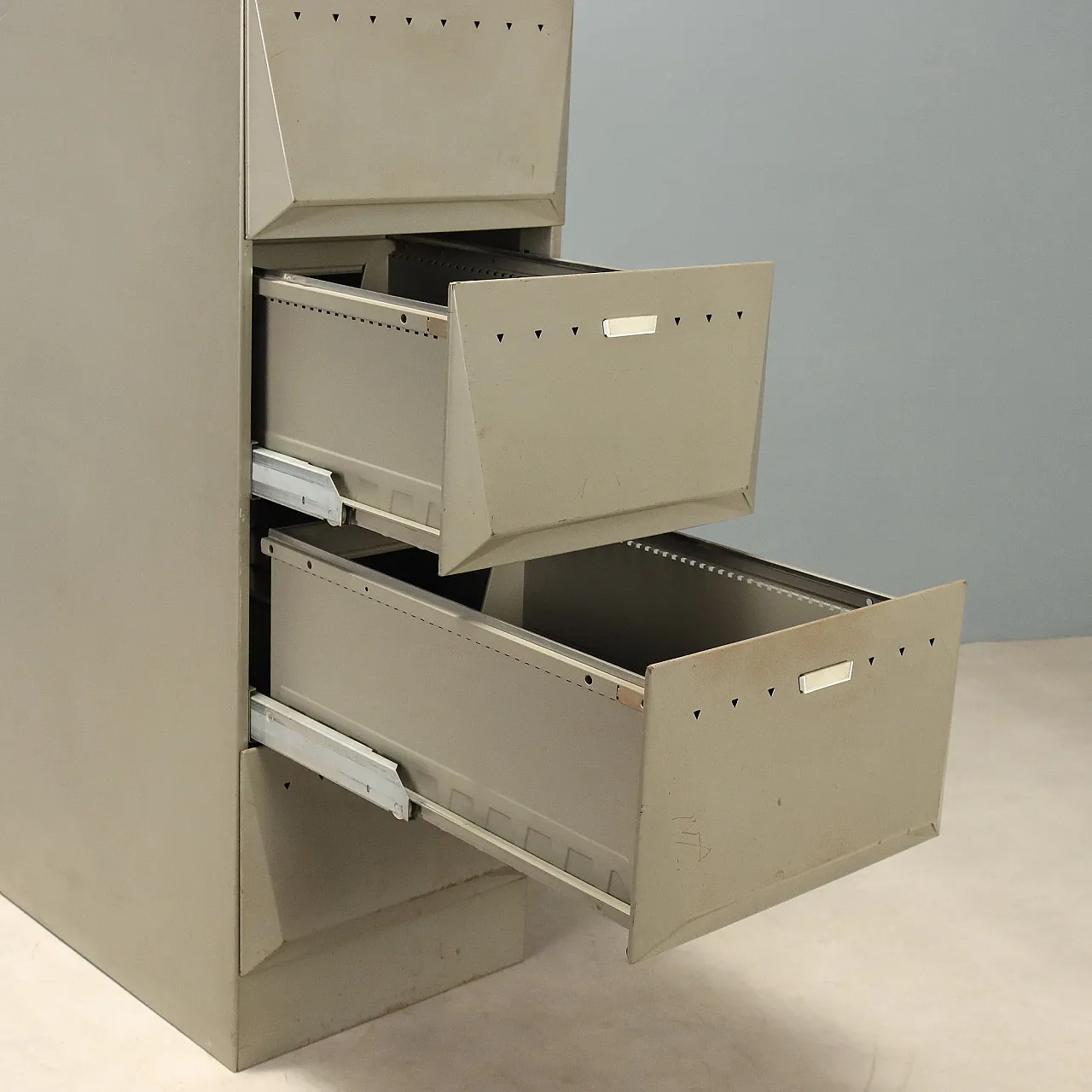 Ettore Sottsass's Synthesis filing cabinet for Olivetti, 1960s 5