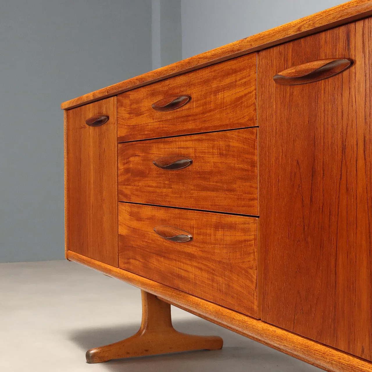 Sideboard in teak, anni '60 4