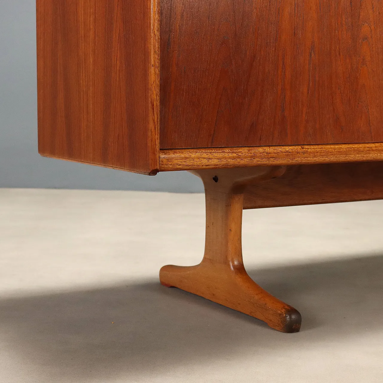 Sideboard in teak, anni '60 9