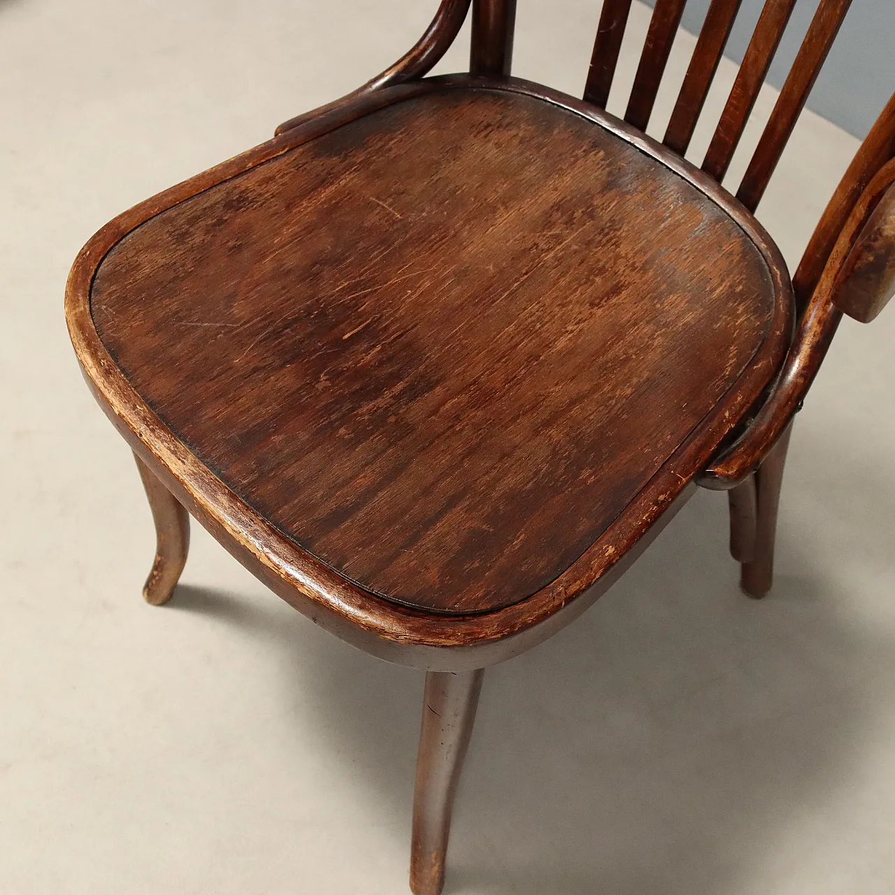 Coppia di poltroncine Thonet in faggio ricurvo, primo '900 6