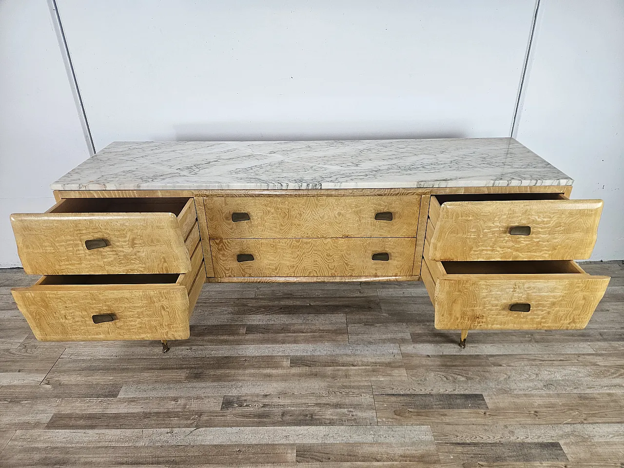Maple and marble chest of drawers, 1950s 12