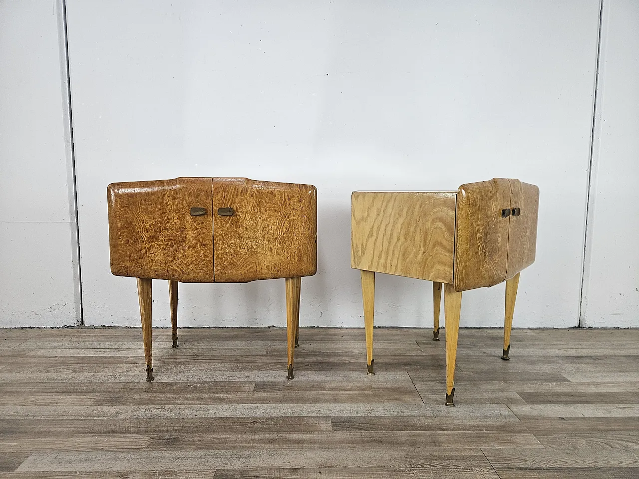 Pair of maple and glass bedside tables, 1950s 2