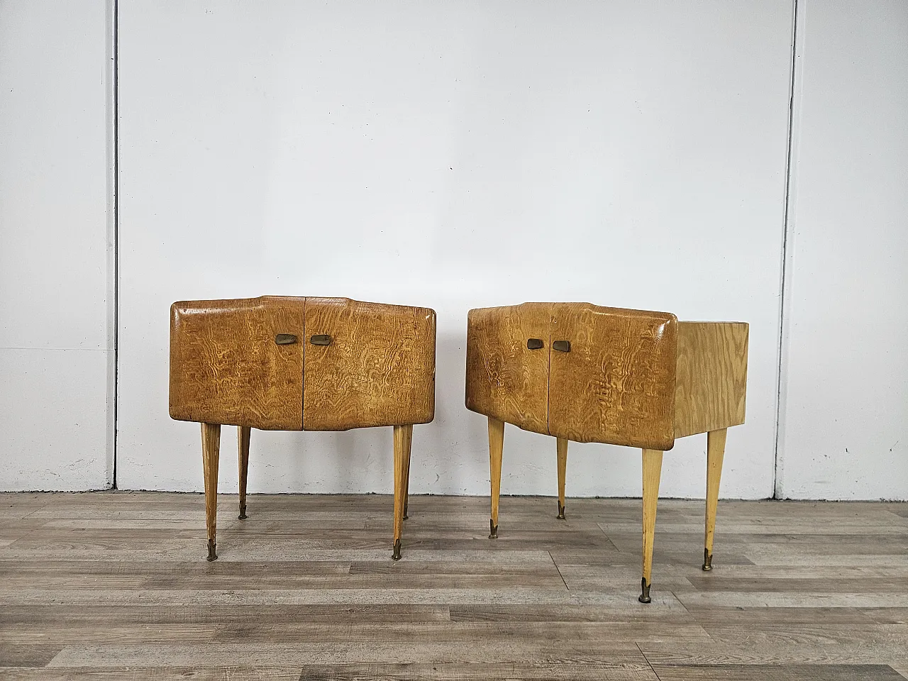 Pair of maple and glass bedside tables, 1950s 4