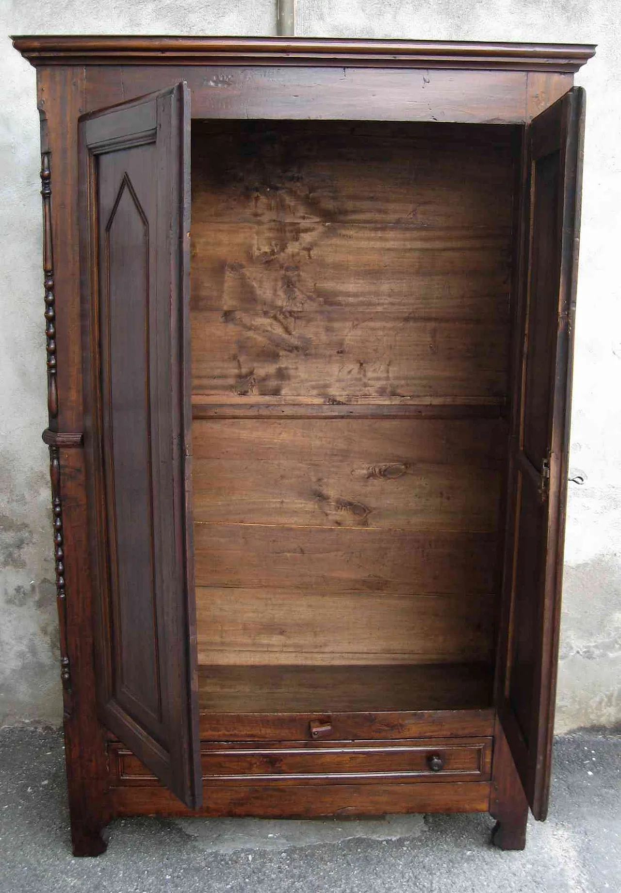 Wardrobe in solid wood, 19th century 2