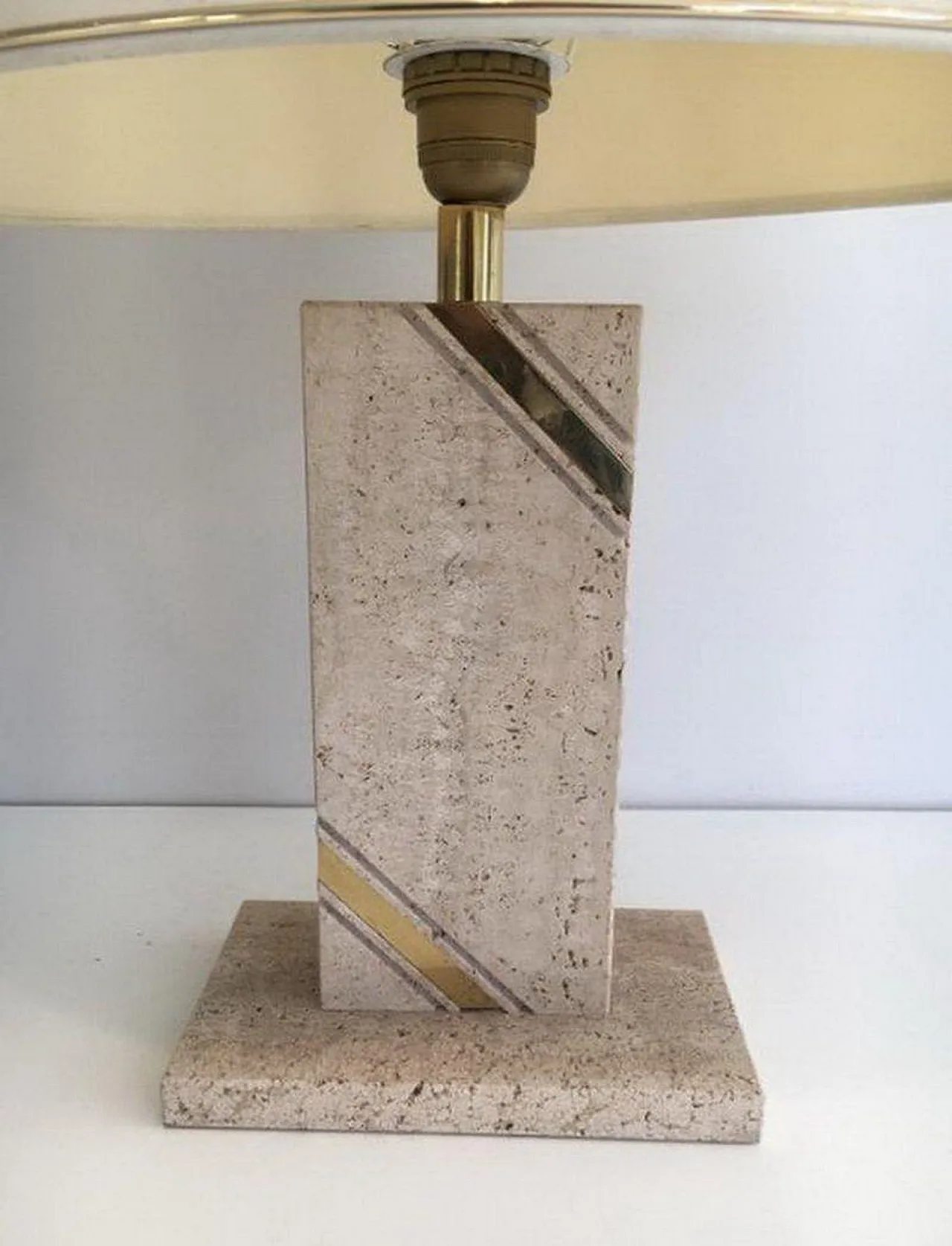 Lampada in travertino con intarsi in ottone, circa 1970 7
