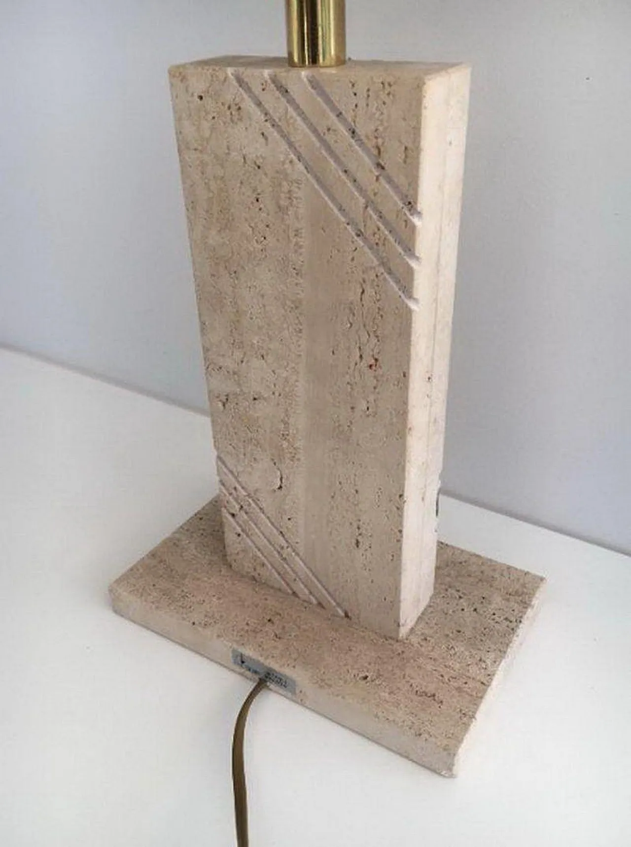Lampada in travertino con intarsi in ottone, circa 1970 8