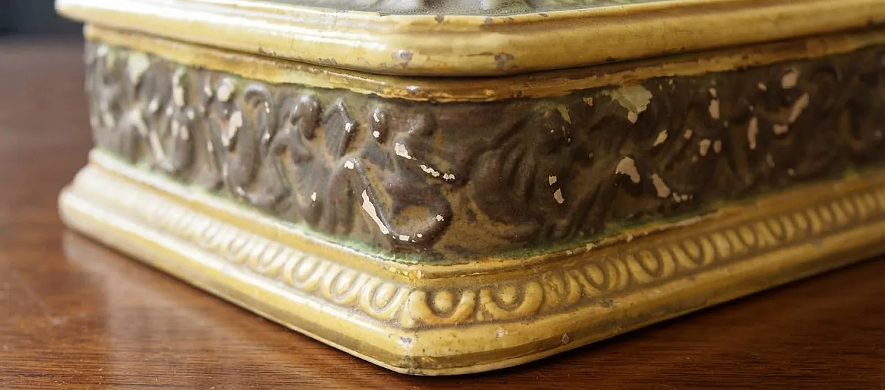 Ceramic casket with grape harvest scene, 1920s 7
