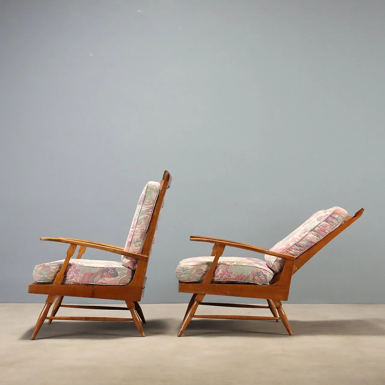 Pair of reclining chairs by Camea, 1950s 4