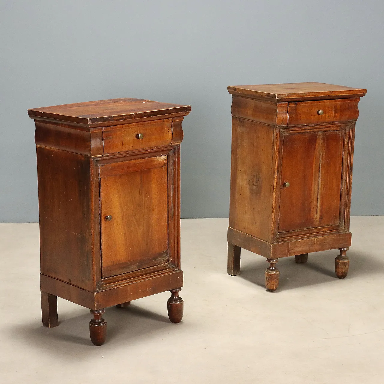 Pair of Louis Philippe walnut bedside tables, 19th century 1