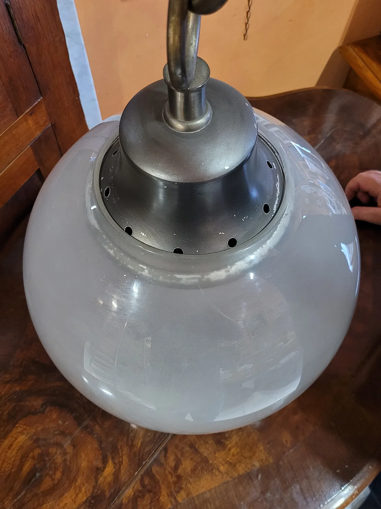 Pendant lamp mod. LS10 Boccia in metal and satin glass, 70s 14