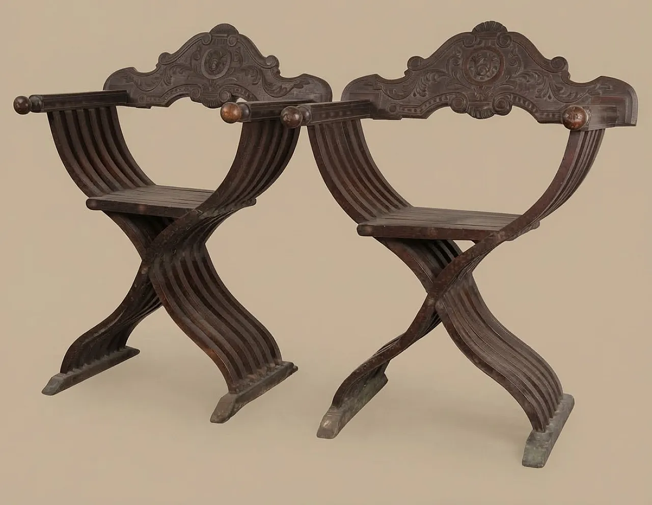 Pair of Savonarola armchairs in wood, 1920s 3