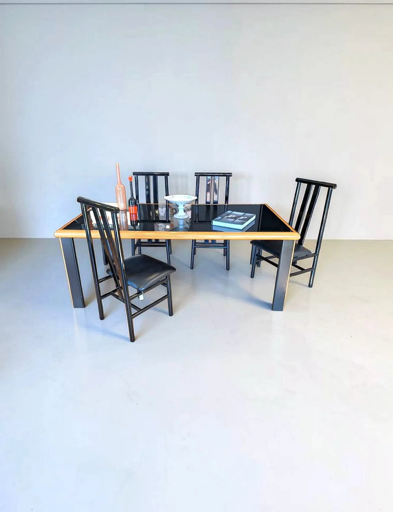 Dining table attributed to Pierre Cardin for Roche Bobois, 1970s 4