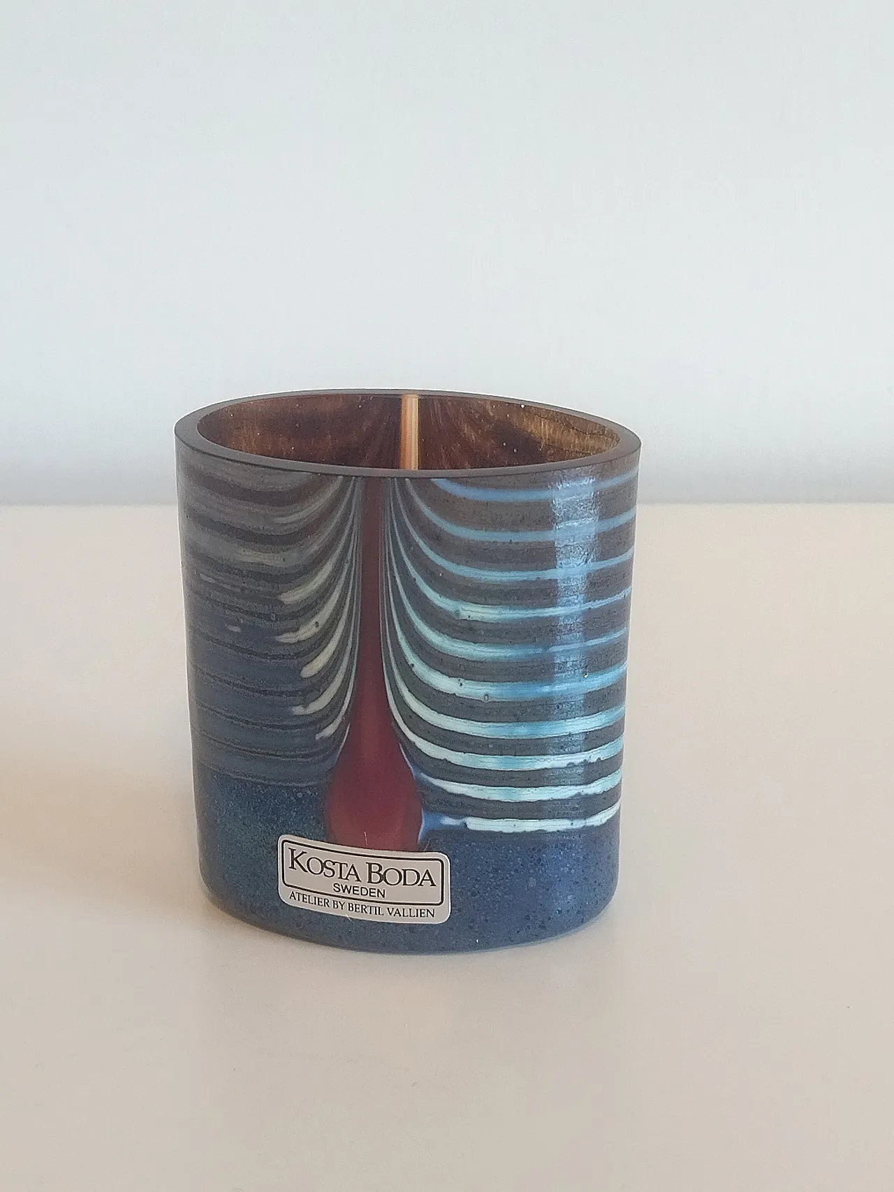 Ateljé blown glass vase of Kosta Boda 11