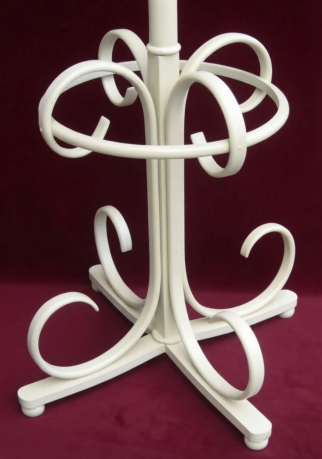 White bentwood coat rack, 1920s 2