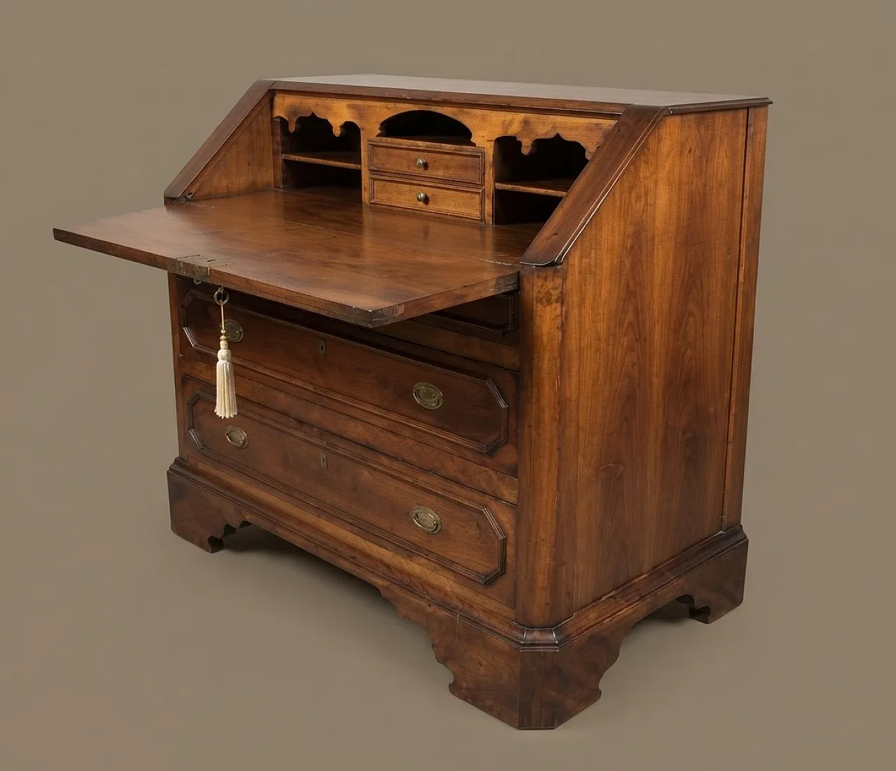 Walnut flap desk, 19th century 6