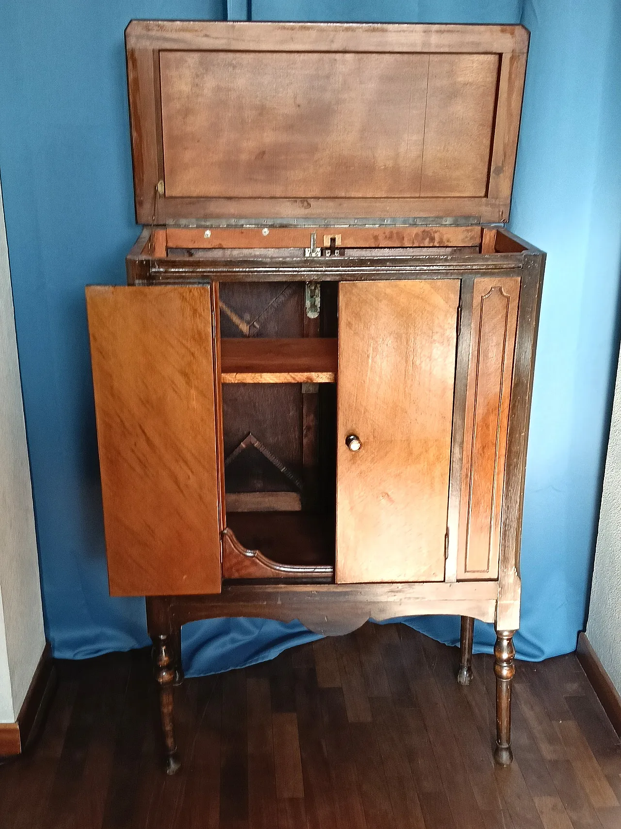 Wood sideboard, 1920s 10